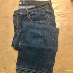 👖OLD NAVY MISSES CURVY BOOT-CUT JEANS SIZE 16